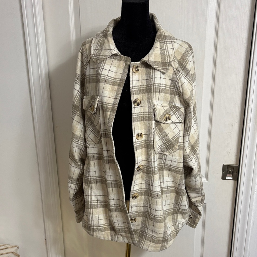 Vici Plaid Button-Up Jacket in Cream and Tan